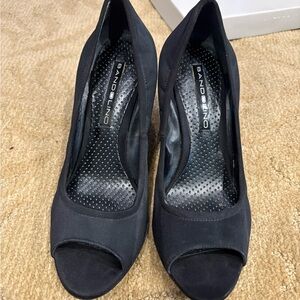 Bandolino Elegant Black Peep-Toe Heels
